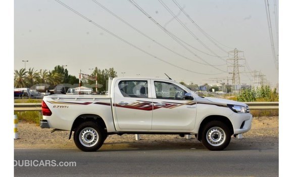 Buy Import Toyota Hilux White Car in Import - Dubai in Great Comore Buy Import Toyota Hilux White Car in Import - Dubai in Great Comore
