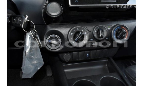 Buy Import Toyota Hilux White Car in Import - Dubai in Great Comore Buy Import Toyota Hilux White Car in Import - Dubai in Great Comore