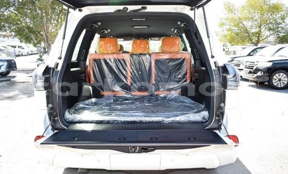 Buy Import Lexus LX White Car in Import - Dubai in Great Comore Buy Import Lexus LX White Car in Import - Dubai in Great Comore