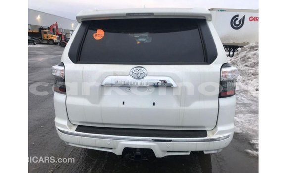 Buy Import Toyota 4Runner White Car in Import - Dubai in Great Comore Buy Import Toyota 4Runner White Car in Import - Dubai in Great Comore