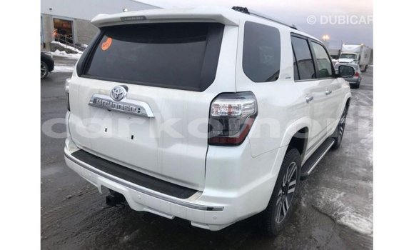 Buy Import Toyota 4Runner White Car in Import - Dubai in Great Comore Buy Import Toyota 4Runner White Car in Import - Dubai in Great Comore