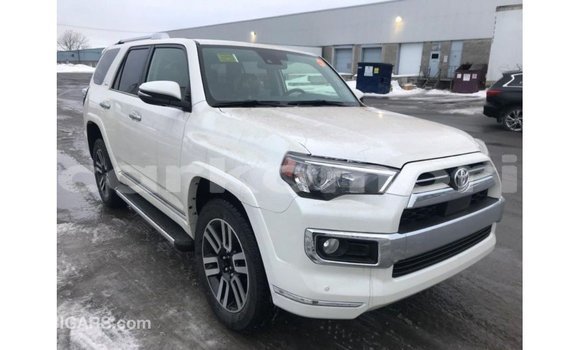 Buy Import Toyota 4Runner White Car in Import - Dubai in Great Comore Buy Import Toyota 4Runner White Car in Import - Dubai in Great Comore