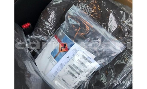 Buy Import Toyota 4Runner White Car in Import - Dubai in Great Comore Buy Import Toyota 4Runner White Car in Import - Dubai in Great Comore