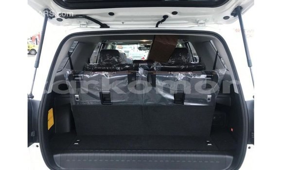 Buy Import Toyota 4Runner White Car in Import - Dubai in Great Comore Buy Import Toyota 4Runner White Car in Import - Dubai in Great Comore