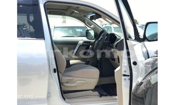Buy Import Toyota Prado White Car in Import - Dubai in Great Comore Buy Import Toyota Prado White Car in Import - Dubai in Great Comore