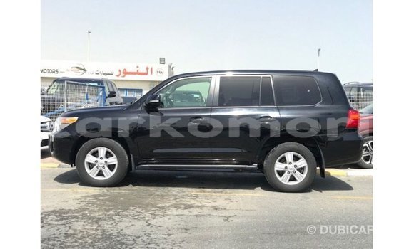 Acheter Import Voiture Toyota Land Cruiser Noir à Import - Dubai, Grande Comore Acheter Import Voiture Toyota Land Cruiser Noir à Import - Dubai, Grande Comore