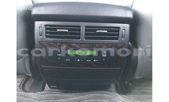 Acheter Import Voiture Toyota Land Cruiser Noir à Import - Dubai, Grande Comore Acheter Import Voiture Toyota Land Cruiser Noir à Import - Dubai, Grande Comore