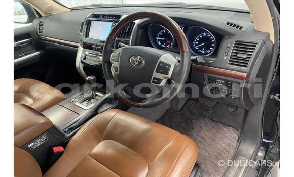 Buy Import Toyota Land Cruiser Black Car in Import - Dubai in Great Comore Buy Import Toyota Land Cruiser Black Car in Import - Dubai in Great Comore