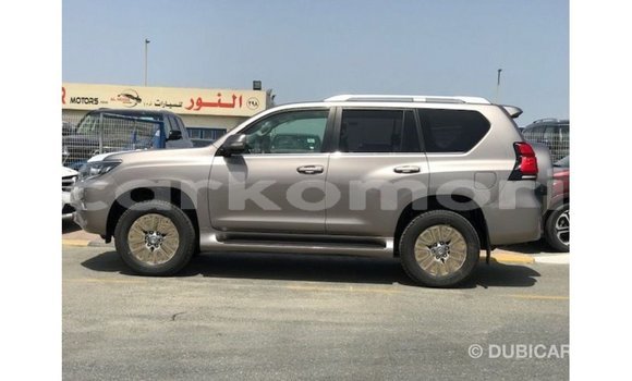 Acheter Import Voiture Toyota Prado Autre à Import - Dubai, Grande Comore Acheter Import Voiture Toyota Prado Autre à Import - Dubai, Grande Comore