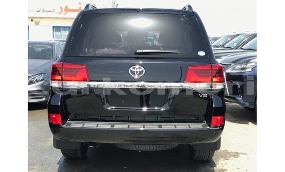Buy Import Toyota Land Cruiser Black Car in Import - Dubai in Great Comore Buy Import Toyota Land Cruiser Black Car in Import - Dubai in Great Comore
