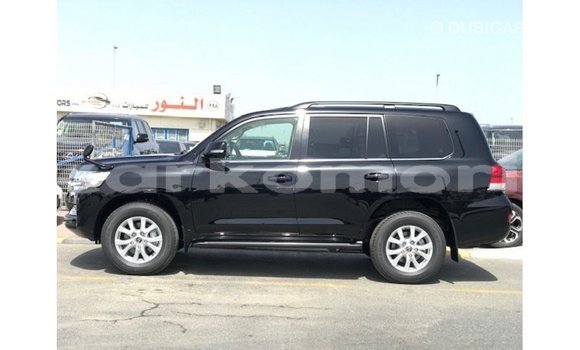Buy Import Toyota Land Cruiser Black Car in Import - Dubai in Great Comore Buy Import Toyota Land Cruiser Black Car in Import - Dubai in Great Comore