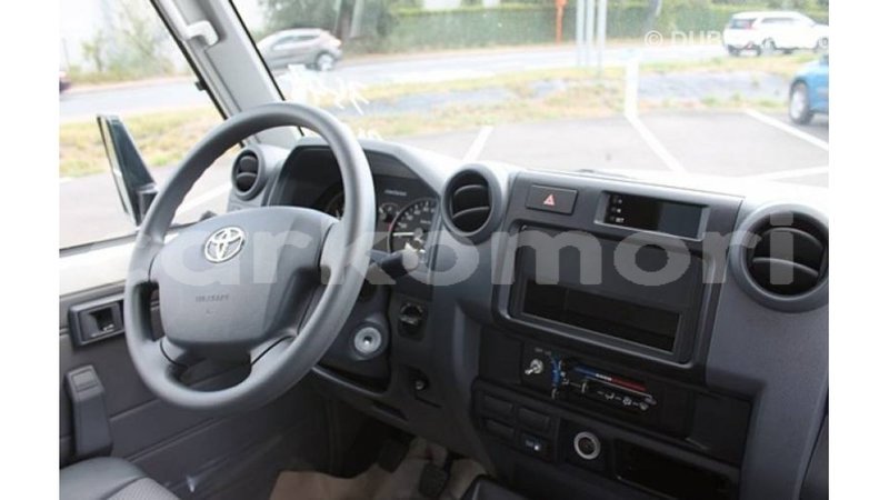 Big with watermark toyota land cruiser grande comore import dubai 3048