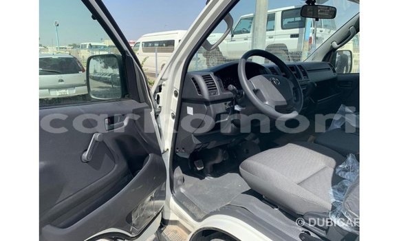 Buy Import Toyota Hiace White Car in Import - Dubai in Great Comore Buy Import Toyota Hiace White Car in Import - Dubai in Great Comore
