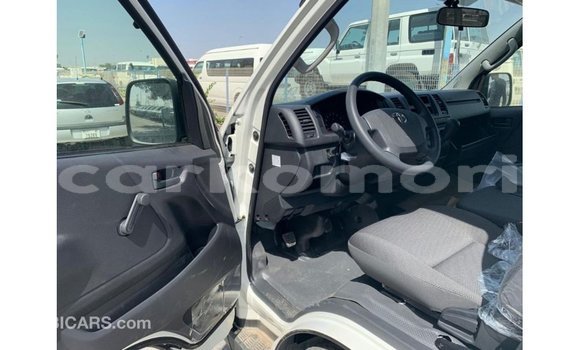 Buy Import Toyota Hiace White Car in Import - Dubai in Great Comore Buy Import Toyota Hiace White Car in Import - Dubai in Great Comore