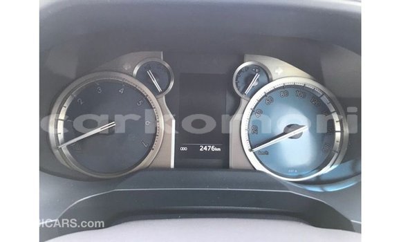 Acheter Import Voiture Toyota Prado Blanc à Import - Dubai, Grande Comore Acheter Import Voiture Toyota Prado Blanc à Import - Dubai, Grande Comore