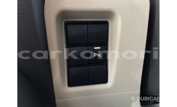 Acheter Import Voiture Toyota Prado Blanc à Import - Dubai, Grande Comore Acheter Import Voiture Toyota Prado Blanc à Import - Dubai, Grande Comore