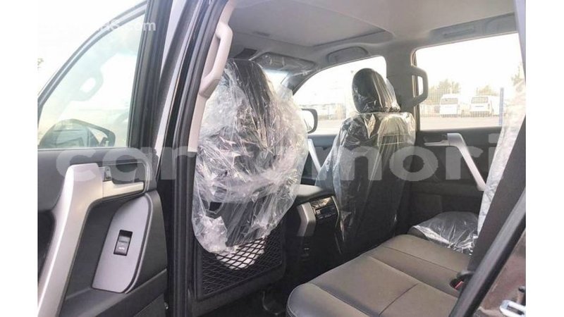 Big with watermark toyota prado great comore import dubai 3058