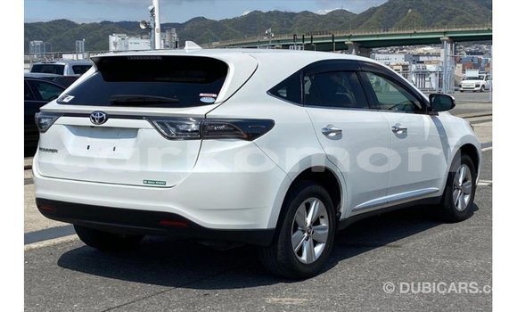 Buy Import Toyota Harrier White Car in Import - Dubai in Great Comore Buy Import Toyota Harrier White Car in Import - Dubai in Great Comore