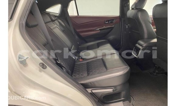 Buy Import Toyota Harrier White Car in Import - Dubai in Great Comore Buy Import Toyota Harrier White Car in Import - Dubai in Great Comore