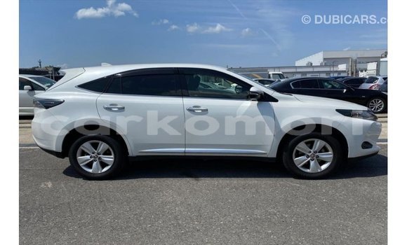 Buy Import Toyota Harrier White Car in Import - Dubai in Great Comore Buy Import Toyota Harrier White Car in Import - Dubai in Great Comore