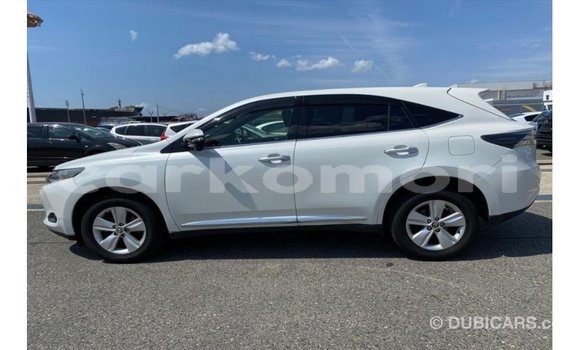 Buy Import Toyota Harrier White Car in Import - Dubai in Great Comore Buy Import Toyota Harrier White Car in Import - Dubai in Great Comore