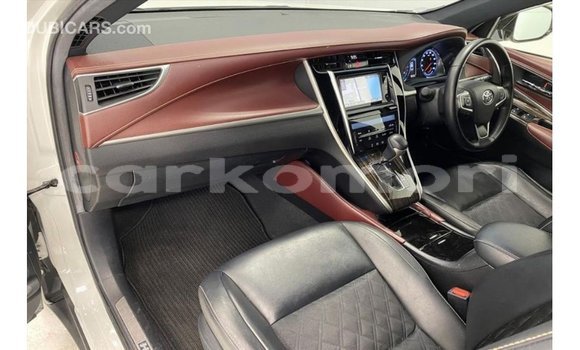 Buy Import Toyota Harrier White Car in Import - Dubai in Great Comore Buy Import Toyota Harrier White Car in Import - Dubai in Great Comore