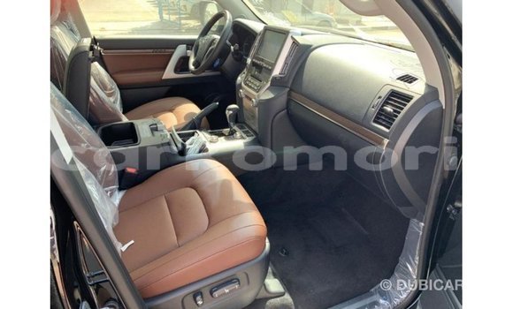 Buy Import Toyota Land Cruiser Black Car in Import - Dubai in Great Comore Buy Import Toyota Land Cruiser Black Car in Import - Dubai in Great Comore