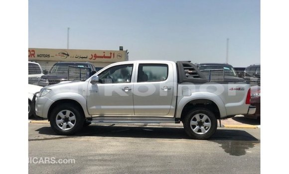 Buy Import Toyota Hilux Other Car in Import - Dubai in Great Comore Buy Import Toyota Hilux Other Car in Import - Dubai in Great Comore