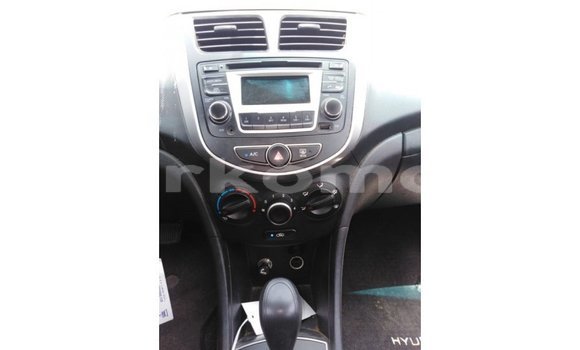 Buy Import Hyundai Accent Brown Car in Import - Dubai in Great Comore Buy Import Hyundai Accent Brown Car in Import - Dubai in Great Comore