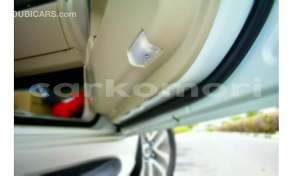 Buy Import Toyota Land Cruiser White Car in Import - Dubai in Great Comore Buy Import Toyota Land Cruiser White Car in Import - Dubai in Great Comore