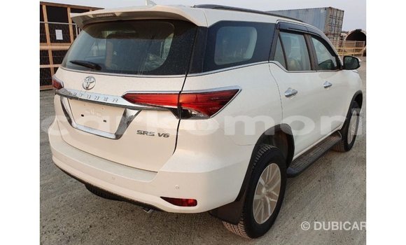 Buy Import Toyota Fortuner White Car in Import - Dubai in Great Comore Buy Import Toyota Fortuner White Car in Import - Dubai in Great Comore