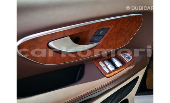Buy Import Mercedes-Benz Vito White Car in Import - Dubai in Great Comore Buy Import Mercedes-Benz Vito White Car in Import - Dubai in Great Comore