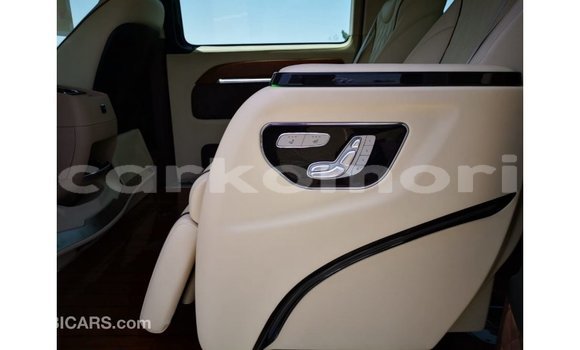 Buy Import Mercedes-Benz Vito White Car in Import - Dubai in Great Comore Buy Import Mercedes-Benz Vito White Car in Import - Dubai in Great Comore
