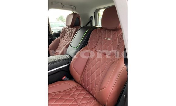 Buy Import Toyota Land Cruiser Black Car in Import - Dubai in Great Comore Buy Import Toyota Land Cruiser Black Car in Import - Dubai in Great Comore