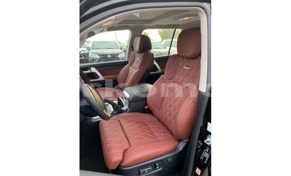 Buy Import Toyota Land Cruiser Black Car in Import - Dubai in Great Comore Buy Import Toyota Land Cruiser Black Car in Import - Dubai in Great Comore