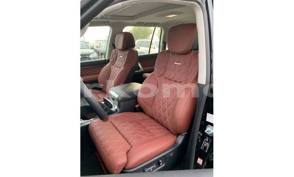 Buy Import Toyota Land Cruiser Black Car in Import - Dubai in Great Comore Buy Import Toyota Land Cruiser Black Car in Import - Dubai in Great Comore
