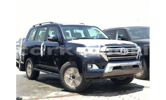 Acheter Import Voiture Toyota Land Cruiser Bleu à Import - Dubai, Grande Comore Acheter Import Voiture Toyota Land Cruiser Bleu à Import - Dubai, Grande Comore