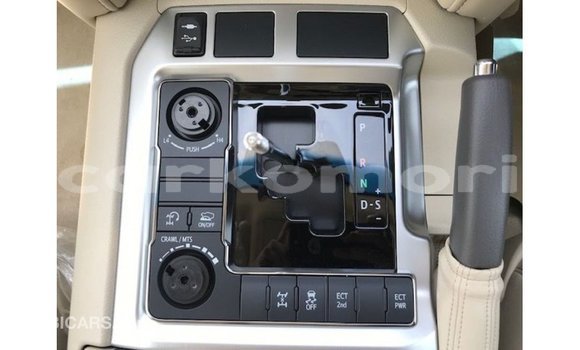 Acheter Import Voiture Toyota Land Cruiser Bleu à Import - Dubai, Grande Comore Acheter Import Voiture Toyota Land Cruiser Bleu à Import - Dubai, Grande Comore