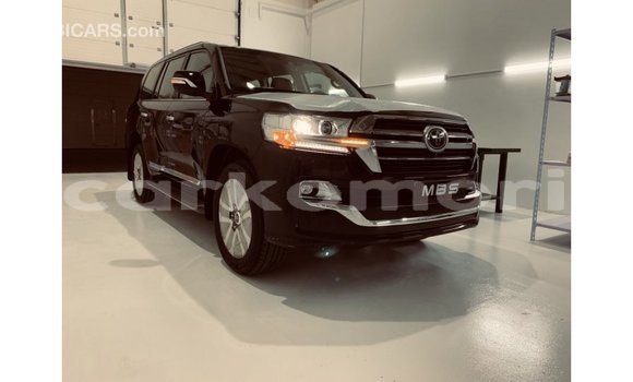 Buy Import Toyota Land Cruiser Black Car in Import - Dubai in Great Comore Buy Import Toyota Land Cruiser Black Car in Import - Dubai in Great Comore