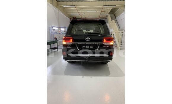 Buy Import Toyota Land Cruiser Black Car in Import - Dubai in Great Comore Buy Import Toyota Land Cruiser Black Car in Import - Dubai in Great Comore