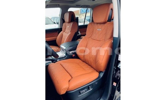 Buy Import Toyota Land Cruiser Black Car in Import - Dubai in Great Comore Buy Import Toyota Land Cruiser Black Car in Import - Dubai in Great Comore