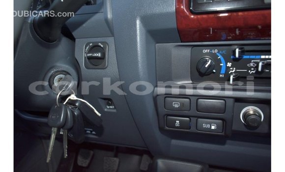 Buy Import Toyota Land Cruiser Beige Car in Import - Dubai in Great Comore Buy Import Toyota Land Cruiser Beige Car in Import - Dubai in Great Comore