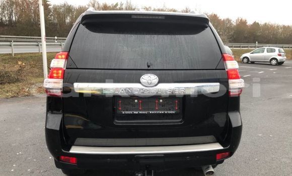 Acheter Occasion Voiture Toyota Land Cruiser Blanc à Moroni, Grande Comore Acheter Occasion Voiture Toyota Land Cruiser Blanc à Moroni, Grande Comore