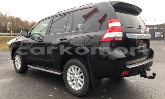 Acheter Occasion Voiture Toyota Land Cruiser Blanc à Moroni, Grande Comore Acheter Occasion Voiture Toyota Land Cruiser Blanc à Moroni, Grande Comore