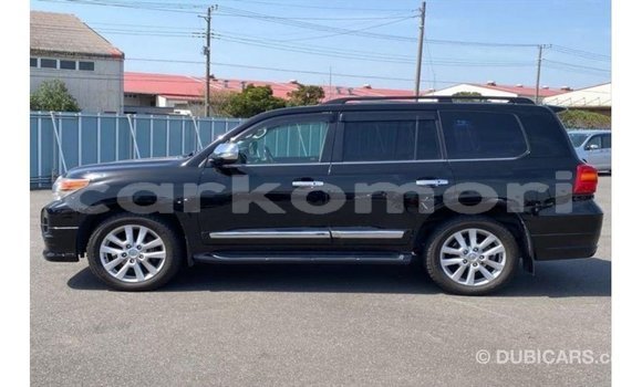 Acheter Import Voiture Toyota Land Cruiser Noir à Import - Dubai, Grande Comore Acheter Import Voiture Toyota Land Cruiser Noir à Import - Dubai, Grande Comore