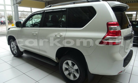 Acheter Occasion Voiture Toyota Land Cruiser Blanc à Moroni, Grande Comore Acheter Occasion Voiture Toyota Land Cruiser Blanc à Moroni, Grande Comore