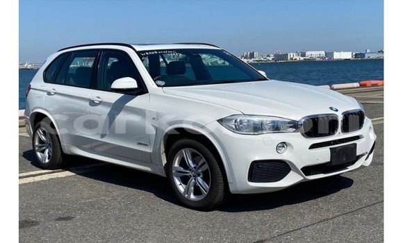 Acheter Import Voiture BMW X5 Blanc à Import - Dubai, Grande Comore