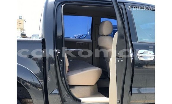 Buy Import Toyota Hilux Black Car in Import - Dubai in Great Comore Buy Import Toyota Hilux Black Car in Import - Dubai in Great Comore