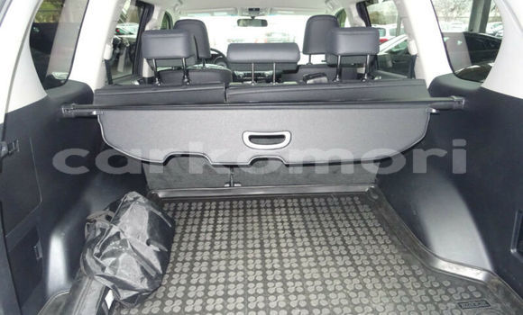 Acheter Occasion Voiture Toyota Land Cruiser Blanc à Moroni, Grande Comore Acheter Occasion Voiture Toyota Land Cruiser Blanc à Moroni, Grande Comore