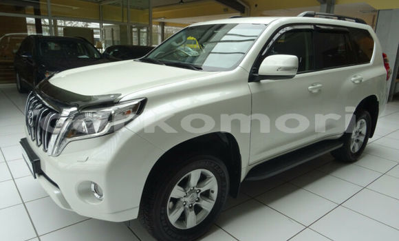 Acheter Occasion Voiture Toyota Land Cruiser Blanc à Moroni, Grande Comore Acheter Occasion Voiture Toyota Land Cruiser Blanc à Moroni, Grande Comore